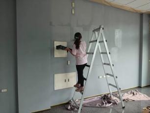 灰泥涂料DIY大公開(kāi)！自己就能打造仿水泥質(zhì)感墻面