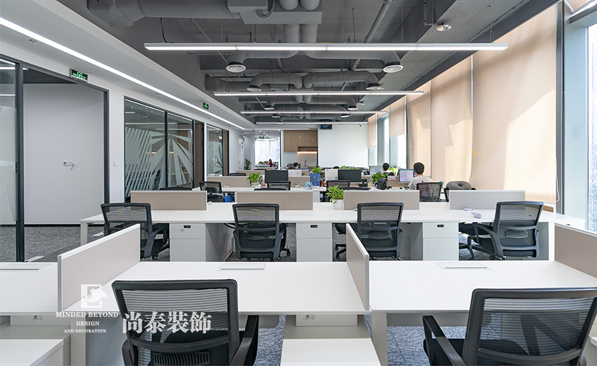 深圳市龍華區(qū)科技公司辦公室裝修效果圖